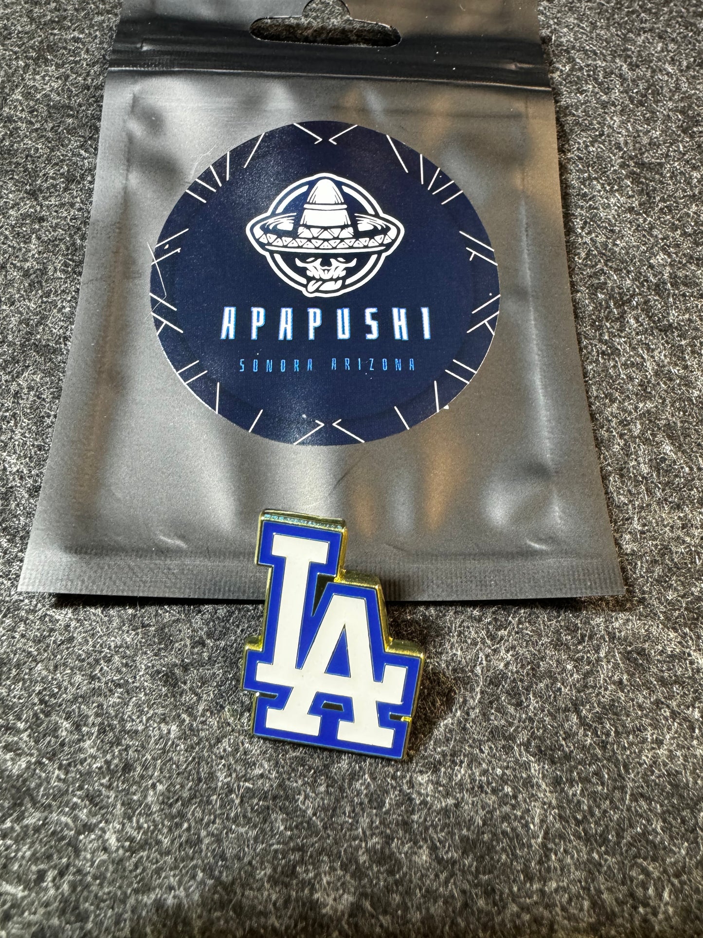 Los Dodgers Gold and Blue Pin